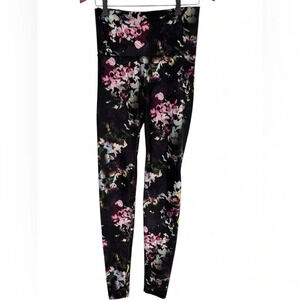 Old navy athletic extra-high rise leggings floral patterns size  medium
